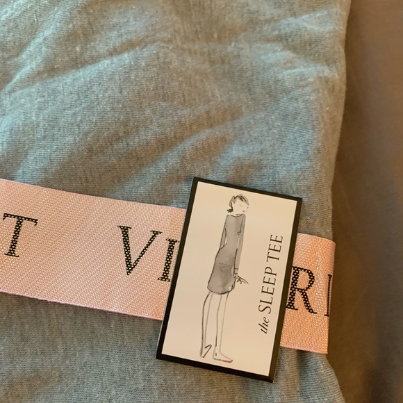 Sweat pants and sleep tee - Picture 3 of 6